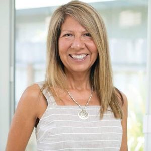 Meet your Posher, Sharon